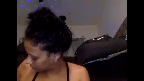 Snapshot of pinkmonae chatting on 11/25/25, 11:27 pinksugar online show from 11/25/25, 11:27