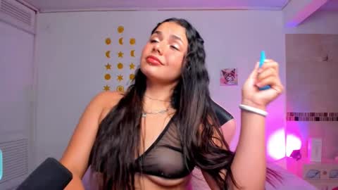 Sarah .. online show from 11/16/25, 12:38