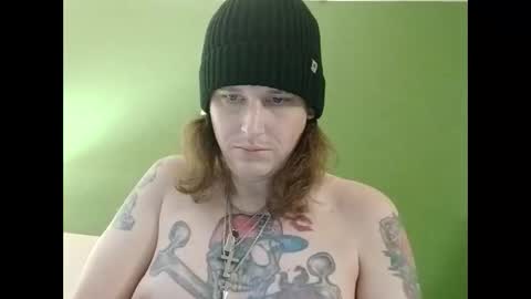 Snapshot of pinkpulseglobal chatting on 12/20/25, 05:09 pinkpulseglobal online show from 12/20/25, 05:09