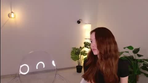 Snapshot of pinktwinss chatting on 04/09/26, 05:51 Li long hair and Rude short hair online show from 04/09/26, 05:51