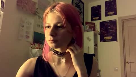 Sara online show from 09/21/25, 06:09