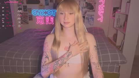 pinkvenom_ online show from 09/20/25, 05:36