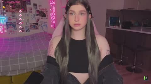 Snapshot of pinkvenom_ chatting on 04/07/26, 08:37 pinkvenom_ online show from 04/07/26, 08:37