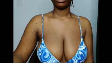 pinkxsugar online show from 10/10/25, 12:04