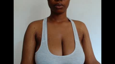 Snapshot of pinkxsugar chatting on 06/11/26, 10:02 pinkxsugar online show from 06/11/26, 10:02