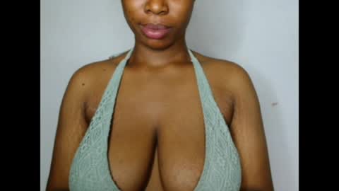 Snapshot of pinkxsugar chatting on 06/15/26, 05:59 pinkxsugar online show from 06/15/26, 05:59