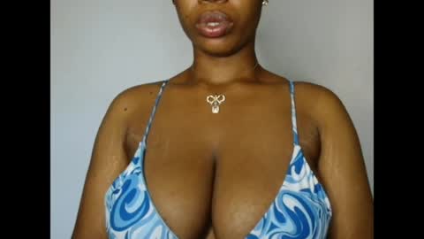 Snapshot of pinkxsugar chatting on 06/16/26, 05:37 pinkxsugar online show from 06/16/26, 05:37