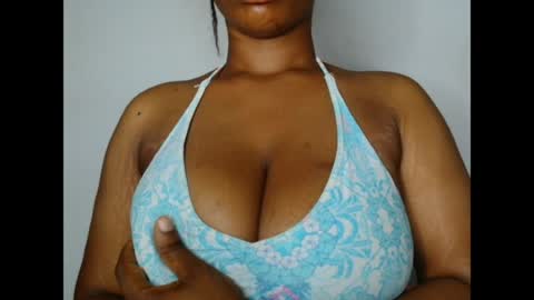 Snapshot of pinkxsugar chatting on 07/18/26, 05:44 pinkxsugar online show from 07/18/26, 05:44