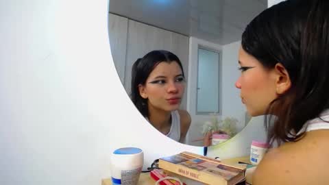 pinky_f00x online show from 03/06/26, 07:43