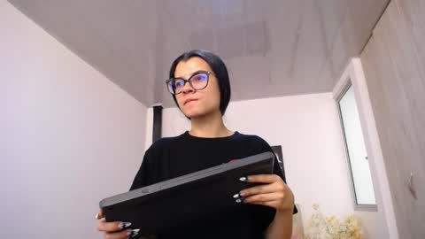 pinky_f00x online show from 04/02/26, 07:22