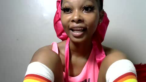 Snapshot of pinky_lov chatting on 02/16/25, 05:48 pinky_lov online show from 02/16/25, 05:48