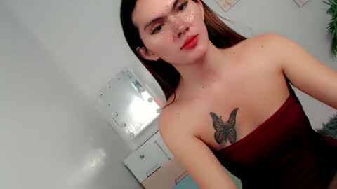 pinky_web03 online show from 10/30/25, 12:45