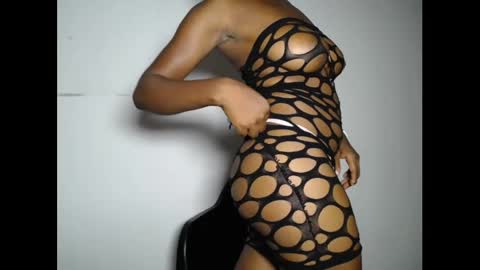 pinkykiki_247 online show from 12/03/25, 04:38