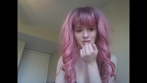 Snapshot of pinkykittykat chatting on 04/16/26, 11:40 pinkykittykat online show from 04/16/26, 11:40
