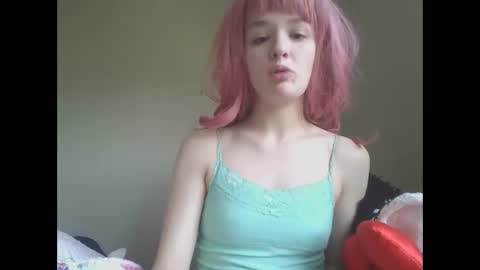 Snapshot of pinkykittykat chatting on 04/21/26, 03:28 pinkykittykat online show from 04/21/26, 03:28