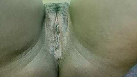 Snapshot of pinkylips_ebony chatting on 06/30/26, 08:43 pinky online show from 06/30/26, 08:43