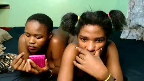 Snapshot of pinkylips_ebony chatting on 07/01/26, 08:49 pinky online show from 07/01/26, 08:49