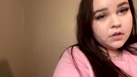 pinkypie2000 online show from 10/28/25, 09:39