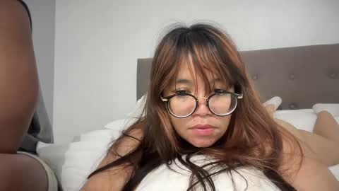 Snapshot of pinkyrosexx chatting on 03/01/26, 04:53 Rose online show from 03/01/26, 04:53