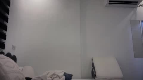 Rose online show from 06/03/26, 01:19