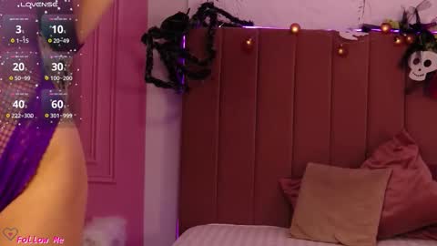 Snapshot of pinkyspark chatting on 10/28/25, 08:00 Pinky online show from 10/28/25, 08:00