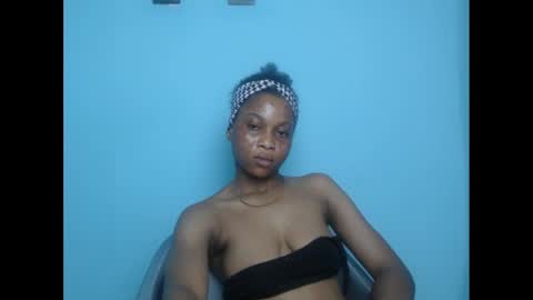 pinkyxxpussy online show from 01/15/25, 12:51