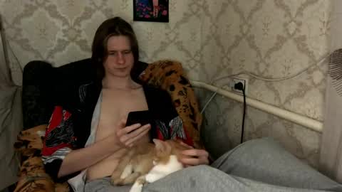 Snapshot of pinochetti chatting on 06/04/26, 02:12 Incubus online show from 06/04/26, 02:12