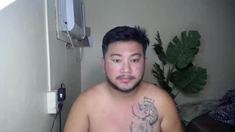 pinoy041087 online show from 10/30/25, 07:32
