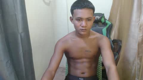 Snapshot of pinoy_fucker18 chatting on 04/11/26, 07:45 pinoy_fucker18 online show from 04/11/26, 07:45