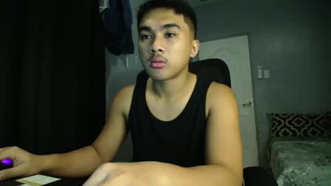 Snapshot of pinoyadriannexxx chatting on 02/06/26, 05:01 Adrianne online show from 02/06/26, 05:01