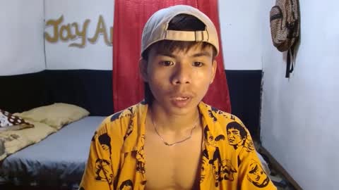 Snapshot of pinoymonstercock_xx chatting on 01/02/25, 07:01 WIN WIN JAY AR online show from 01/02/25, 07:01