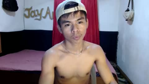 Snapshot of pinoymonstercock_xx chatting on 02/15/25, 05:51 WIN WIN JAY AR online show from 02/15/25, 05:51