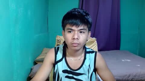 Snapshot of pinoymonstercock_xx chatting on 10/13/25, 06:35 WIN WIN JAY AR online show from 10/13/25, 06:35