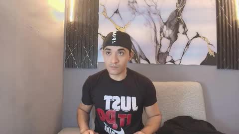 Snapshot of pint_geto chatting on 12/15/25, 05:23 pint_geto online show from 12/15/25, 05:23