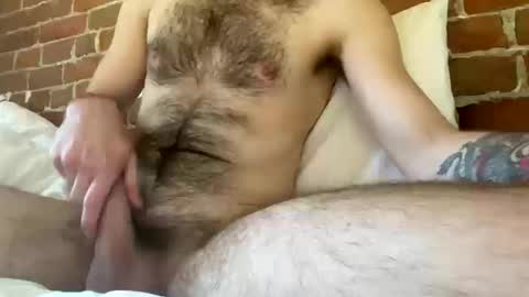 Snapshot of pintior chatting on 10/13/25, 08:31 Pint online show from 10/13/25, 08:31