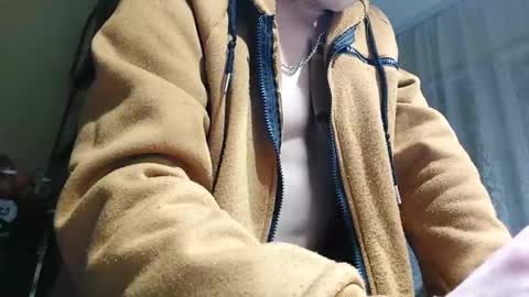 piotruspan94 online show from 10/27/25, 01:09