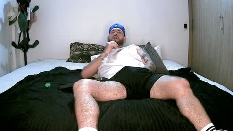 Snapshot of pipe1203 chatting on 12/13/24, 04:00 pipe1203 online show from 12/13/24, 04:00