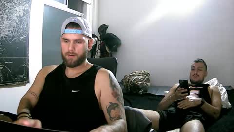 Snapshot of pipe1203 chatting on 11/07/25, 11:49 pipe1203 online show from 11/07/25, 11:49