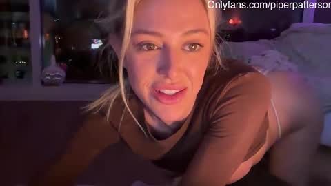 Snapshot of piper_patterson chatting on 03/11/26, 04:18 PipinPiper online show from 03/11/26, 04:18