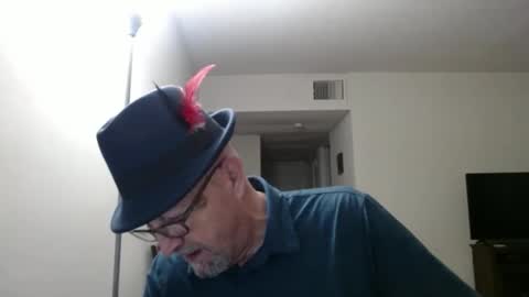 Snapshot of pipewizard chatting on 01/03/25, 12:00 pipewizard online show from 01/03/25, 12:00