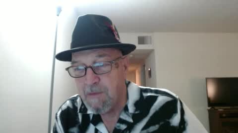 Snapshot of pipewizard chatting on 01/04/25, 12:48 pipewizard online show from 01/04/25, 12:48