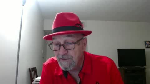 Snapshot of pipewizard chatting on 01/06/25, 11:31 pipewizard online show from 01/06/25, 11:31
