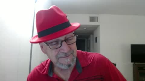 Snapshot of pipewizard chatting on 02/10/25, 11:23 pipewizard online show from 02/10/25, 11:23