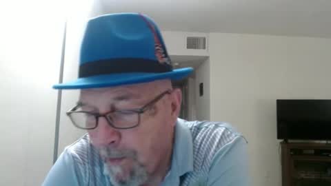 Snapshot of pipewizard chatting on 02/20/25, 11:32 pipewizard online show from 02/20/25, 11:32