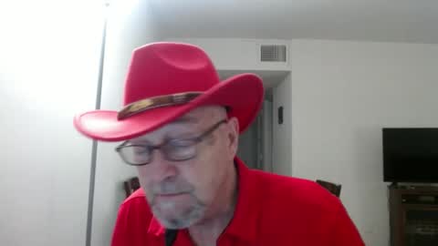 Snapshot of pipewizard chatting on 02/24/25, 11:41 pipewizard online show from 02/24/25, 11:41