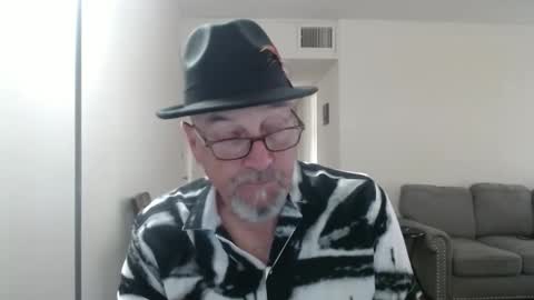 Snapshot of pipewizard chatting on 09/11/25, 11:05 pipewizard online show from 09/11/25, 11:05