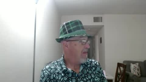 Snapshot of pipewizard chatting on 09/30/25, 10:59 pipewizard online show from 09/30/25, 10:59
