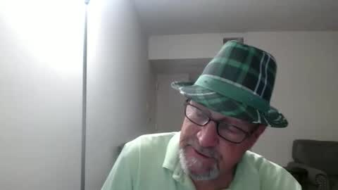 Snapshot of pipewizard chatting on 11/04/25, 11:37 pipewizard online show from 11/04/25, 11:37