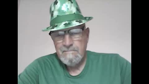 Snapshot of pipewizard chatting on 04/25/26, 10:51 pipewizard online show from 04/25/26, 10:51