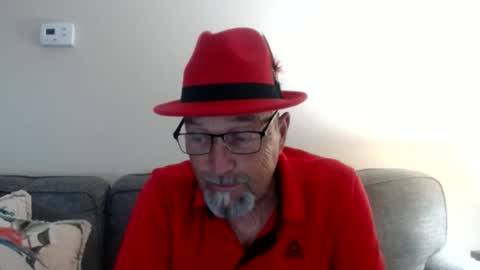Snapshot of pipewizard chatting on 06/08/26, 10:21 pipewizard online show from 06/08/26, 10:21